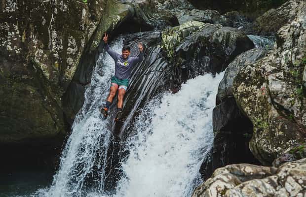 billede nr.1 af aktiviteten Fajardo: Vandring i El Yunque-regnskoven og vandrutschebaneeventyr i Río Grande, Puerto Rico, uploadet af udbyder