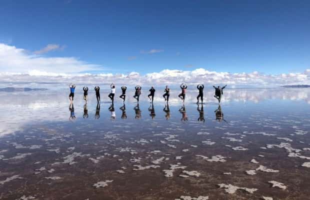 imagem n.1 de De Puno |Excursão de 3 dias a La Paz e às salinas de Uyuni atividade em Colchani, carregada pelo fornecedor