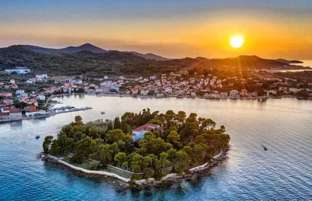 Obraz nr 1 z atrakcji Zadar: Wycieczka łodzią motorową po 3 wyspach z nurkowaniem i napojami w Dalmacja, przesłany przez organizatora