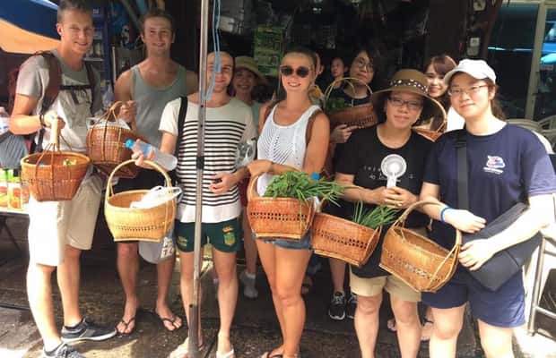 imagen n.º 1 de Sukhumvit: Clase práctica de cocina tailandesa y visita al mercado en BKK actividad en Bangkok, subida por el proveedor