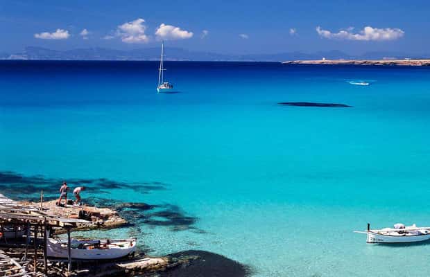 Image N°1 de Ibiza : Formentera, bateau tout compris, paddle, plongée avec tuba et déjeuner activité à Îles Baléares, publiée par le prestataire