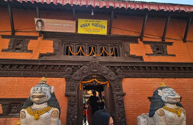 imagen n.º 1 de Tour de un día completo por las ciudades de Patan y Bhaktapur actividad en Bhaktapur, subida por el proveedor