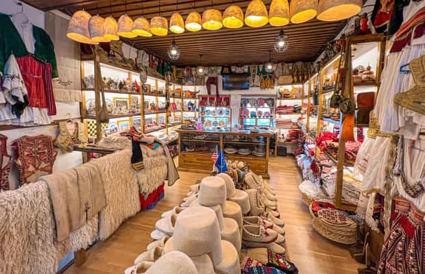 Pramogos teikėjo įkelta pramogos „Pabėgimas iš Tiranos, Kruja miestas, pilis, senasis Bazzaras“, Krujė, nuotrauka (1)