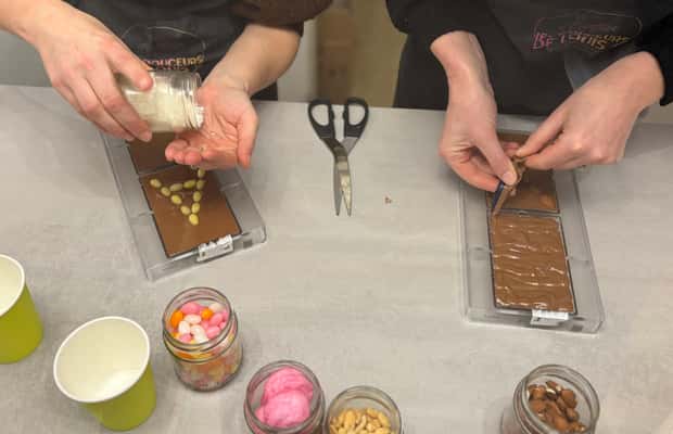 Image N°1 de Lille: atelier création de chocolats activité à Lille, publiée par le prestataire