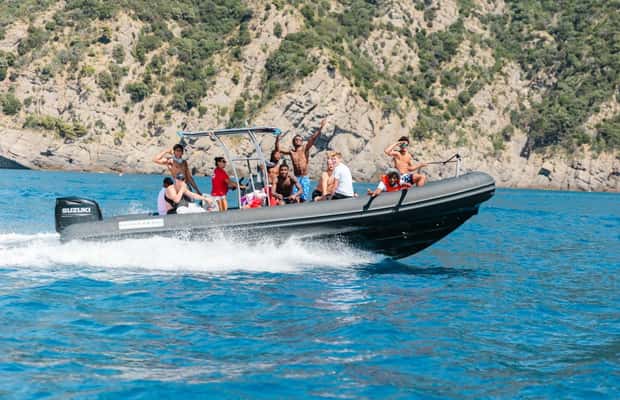 bilde nr.1 av Fra Monterosso: Båttur, svømming, fotografering og avslapning i Cinque Terre aktivitet i Vernazza, lastet opp av leverandør