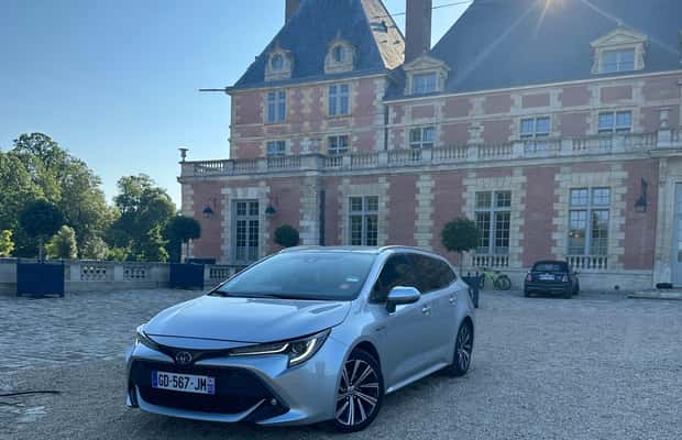 Image N°1 de Transfert privé des aéroports CDG et Orly vers/depuis Disney activité à Paris, publiée par le prestataire