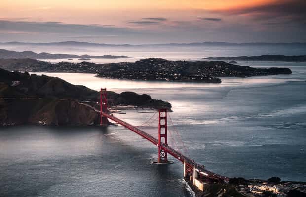 imagem n.1 de Voo da Baía de São Francisco sobre a Ponte Golden Gate atividade em São Francisco, carregada pelo fornecedor