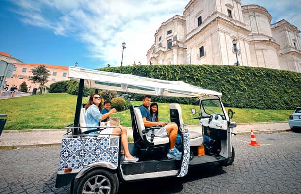imagem n.1 de Lisboa: City Tour Privado Grand Experience atividade em Lisboa, carregada pelo fornecedor