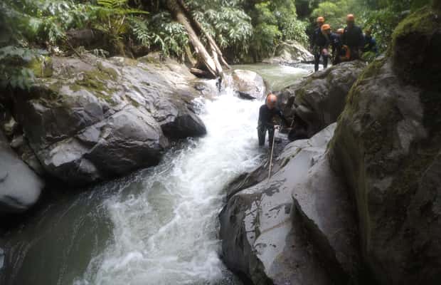 afbeelding n.1 van Sao Miguel, Azoren: Canyoning ervaring in Ribeira Grande activiteit in Azoren, geüpload door aanbieder