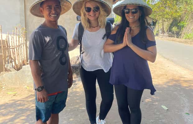 imagem n.1 de Lombok: caminhada - terraço de arroz e passeio pelas cachoeiras atividade em Sonda Ocidental, carregada pelo fornecedor