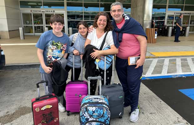 image n.1 of Private Transfer: MCO to Disney, Universal, and Orlando activity in Orlando, uploaded by supplier