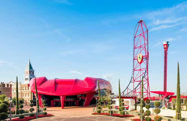Image N°1 de PortAventura et Ferrari Land : Excursion d'une journée au départ de Barcelone activité à Tarragone, publiée par le prestataire
