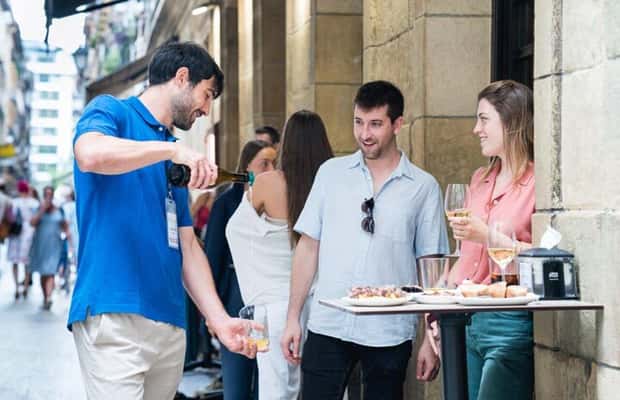 image n.1 of San Sebastian: Guided Food Tour with Pintxo Tasting & Wines activity in San Sebastián, uploaded by supplier