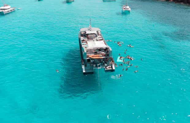 Image N°1 de Ibiza : Crystal Waters Formentera, Open Bar et déjeuner buffet activité à Îles Baléares, publiée par le prestataire