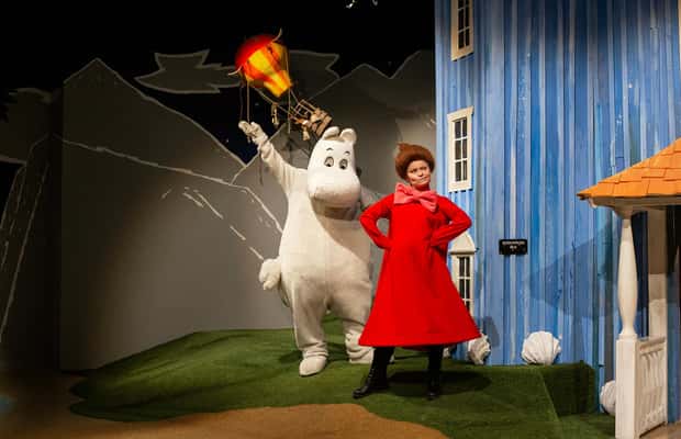 Malmö: Funny's Äventyr – Indoor-Spielwelt mit Theater, Märchen & Karussell