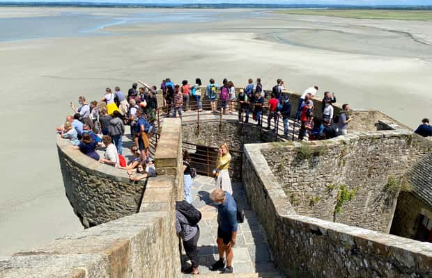 Normandiya içindeki 2 Günlük Özel Mont Saint-Michel Normandiya Brittany Mercedes etkinliğinin tedarikçi tarafından yüklenen 1 no'lu görseli