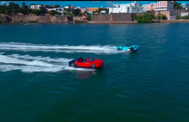 billede nr.1 af aktiviteten San Juan: WATER JET CAR - rød Bugatti-oplevelse i San Juan, uploadet af udbyder