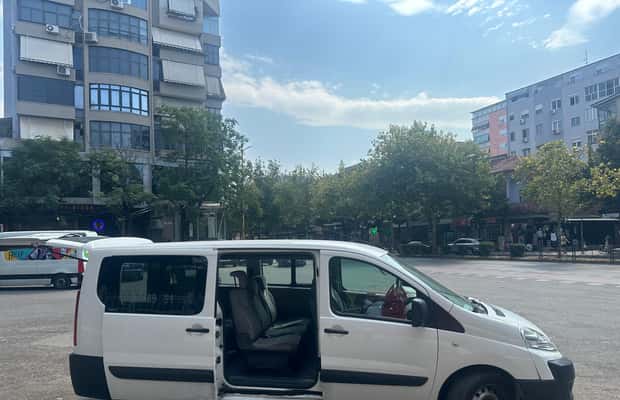 Bild Nr. 1 von Tirana: Abholung vom Flughafen und Transfer zu deiner Adresse in Tirana Aktivität in Tirana, hochgeladen vom Anbieter