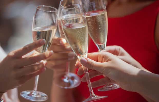 imagem n.1 de Varsóvia: Cruzeiro romântico com Prosecco – Aniversários e pedidos de casamento atividade em Varsóvia, carregada pelo fornecedor