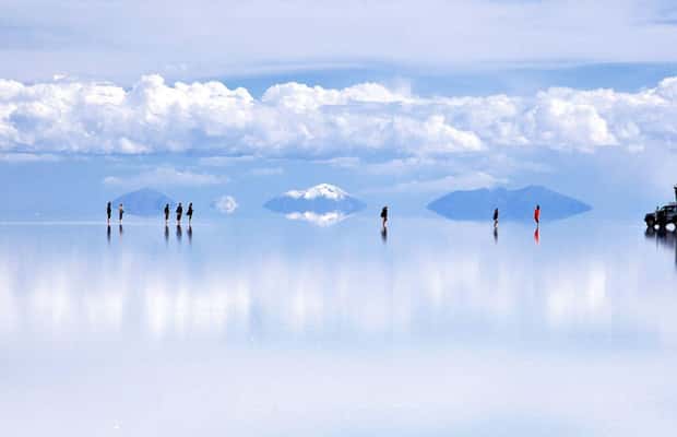 imagem n.1 de Excursão de 1 dia ao Salar de Uyuni e Cemitério de Trens - dia inteiro atividade em Uyuni, carregada pelo fornecedor