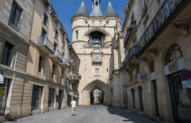 image n.1 of The essential in Bordeaux, private tour with a local activity in Bordeaux, uploaded by supplier