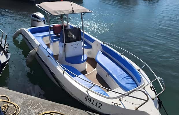 bild nr.1 av Tel Aviv: Privat båtuthyrning med kapten i 1 eller 2 timmar aktivitet i Tel Aviv, uppladdad av arrangören