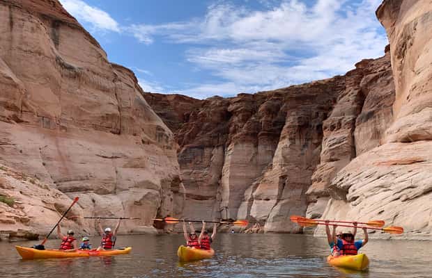 Image N°1 de Antelope Canyon Lac Powell : Randonnée guidée en kayak et randonnée pédestre activité à Arizona, publiée par le prestataire