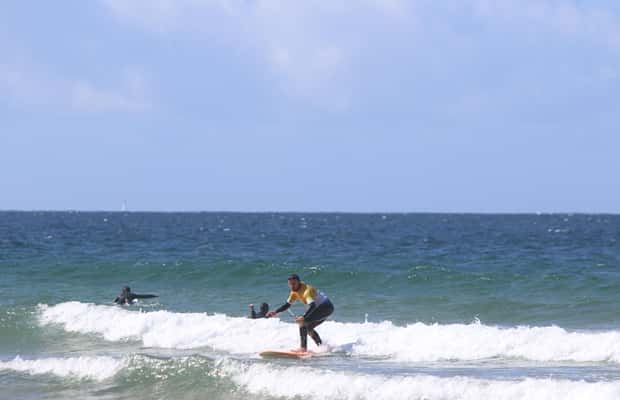 imagen n.º 1 de Lisboa-Cascais: experiencia de surf local actividad en Cascais, subida por el proveedor