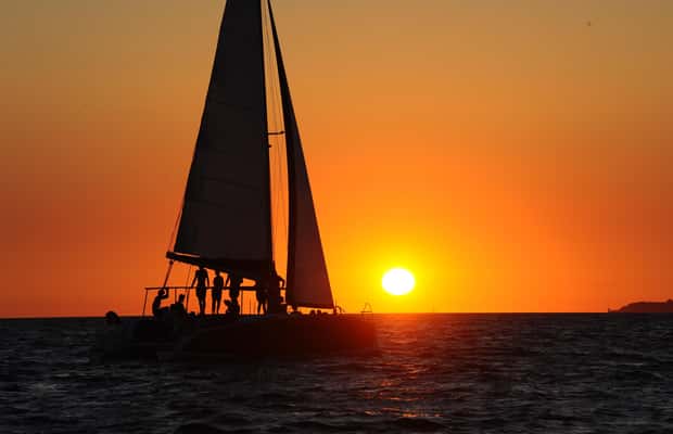 Bild Nr. 1 von Katamaranfahrt zu den Lavezzi-Inseln bei Sonnenuntergang mit Schnorcheln Aktivität in Bonifacio, hochgeladen vom Anbieter