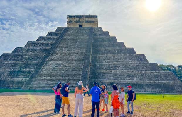 afbeelding n.1 van Cancún: rondleiding met vroege toegang en lunch in Chichen Itza activiteit in Schiereiland Yucatán, geüpload door aanbieder