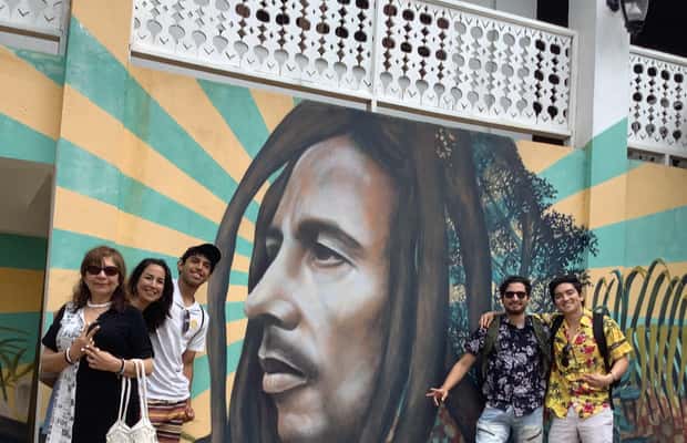 imagem n.1 de De Falmouth Bay: Museu Bob Marley e excursão à Nine Mile atividade em Kingston, Jamaica, carregada pelo fornecedor