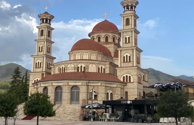 afbeelding n.1 van Vanuit Tirana/Durres: Korca, Voskopoja, Pogradec,Lin Dagtocht activiteit in Korçë, geüpload door aanbieder