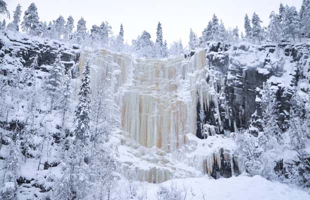 image n.1 of من روفانييمي: شلالات كوروما وأوتيكونغاس المتجمدة activity in روفانيمي, uploaded by supplier