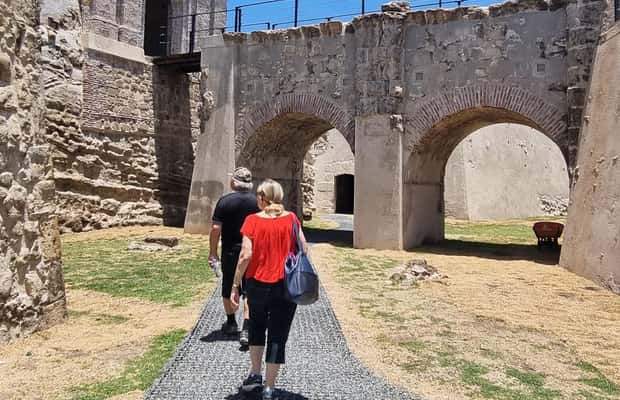 Image N°1 de Visite privée de la ville de Colon au Panama activité à Colón, publiée par le prestataire