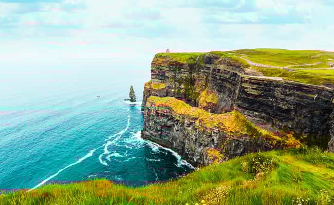 Image N°2 de Au départ de Dublin : Excursion d'une journée aux falaises de Moher, au Burren et à la ville de Galway activité à Connacht, publiée par le prestataire