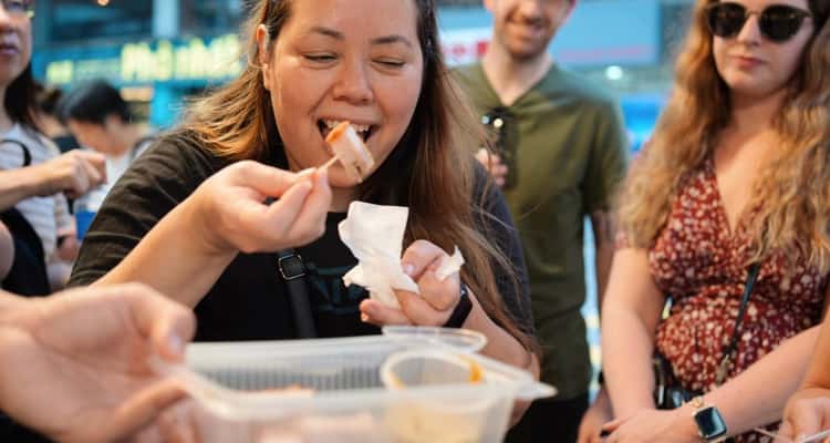 Hongkong street food dim sum tour