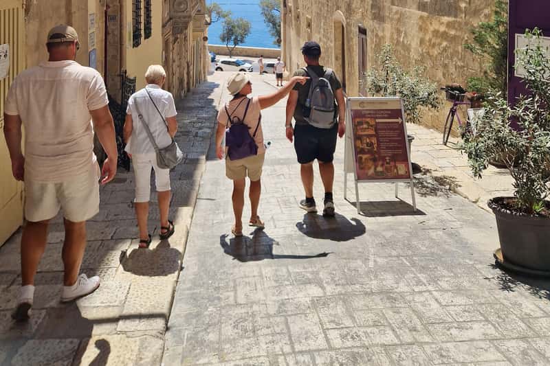 Valletta: Private Walking Tour with Local Guide