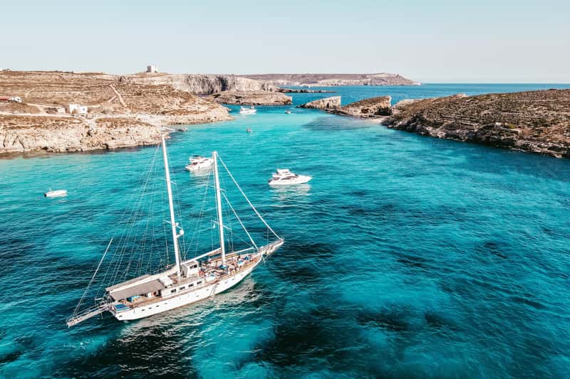 Sliema: Comino, Crystal Lagoon & Blue Lagoon Cruise w/ Lunch