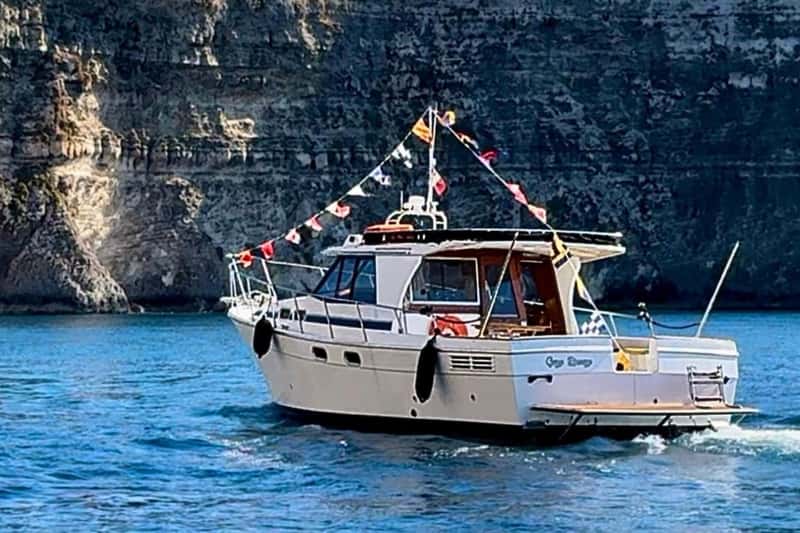Comino in Comfort - Private Boat charter from Gozo/Cirkewwa
