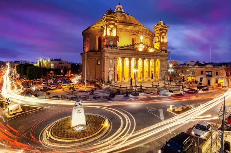 Malta by Night Bus Tour Including Audio-Visual Show