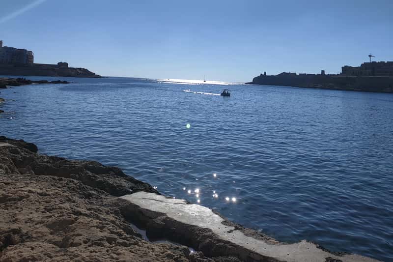 Malta: Private Yoga class close the Sea