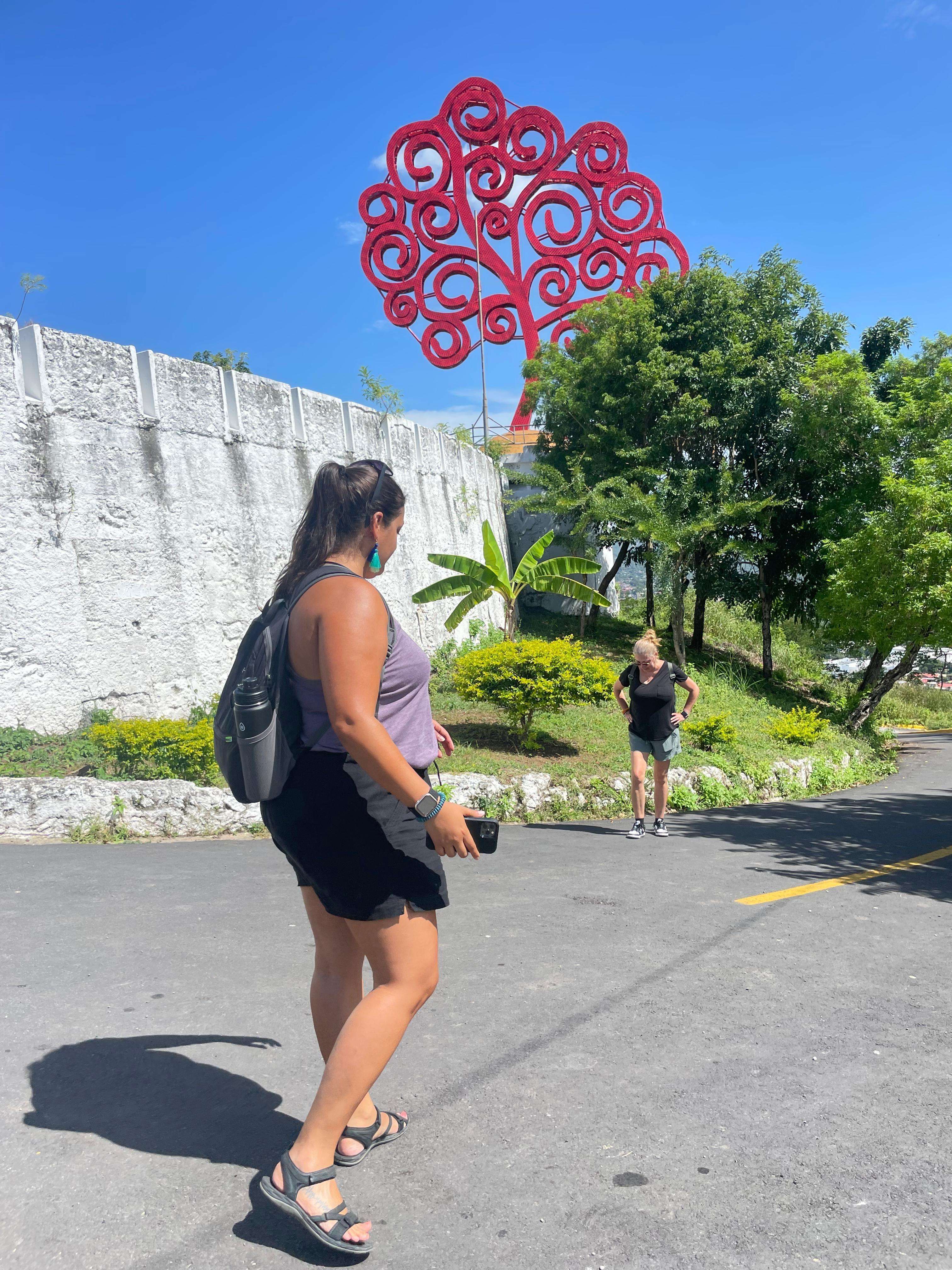 El viaje, historias vivas – Tour de día completo - Hizvo