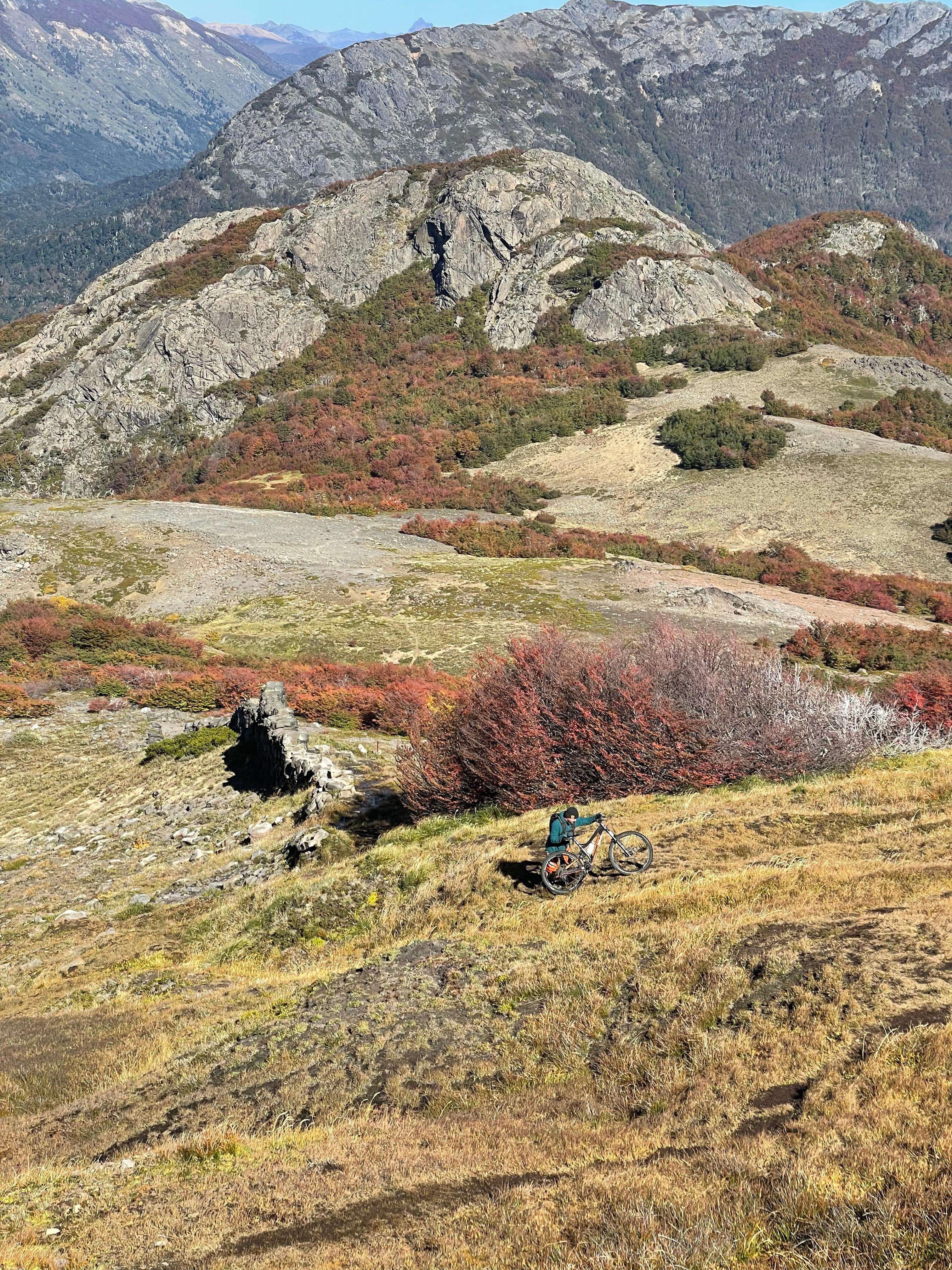 Pucón, Mountain bike por senderos volcánicos - Hizvo