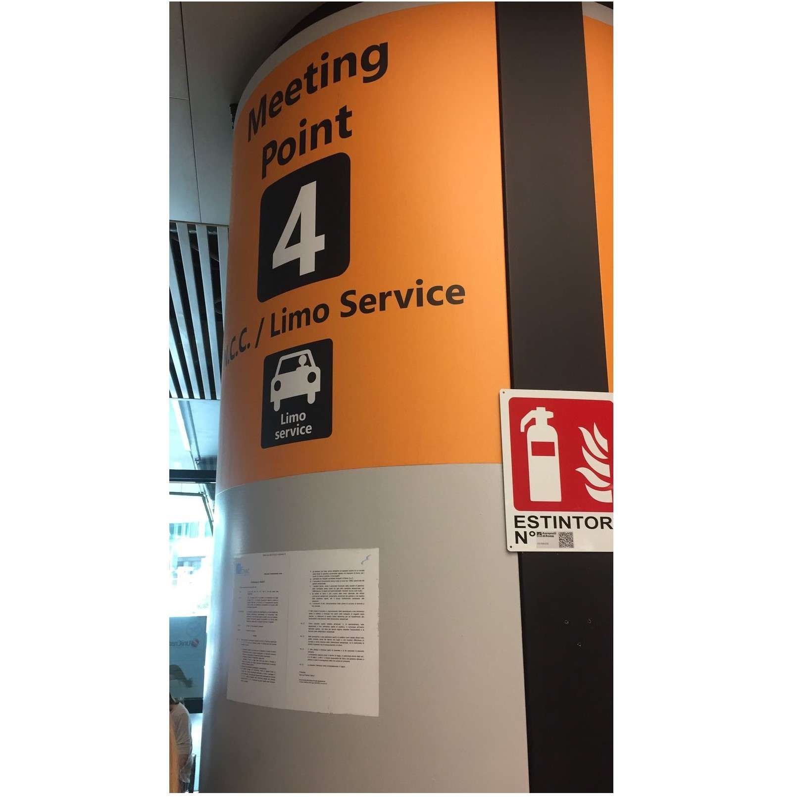 Shared Shuttle between Fiumicino Airport & Rome - Hizvo