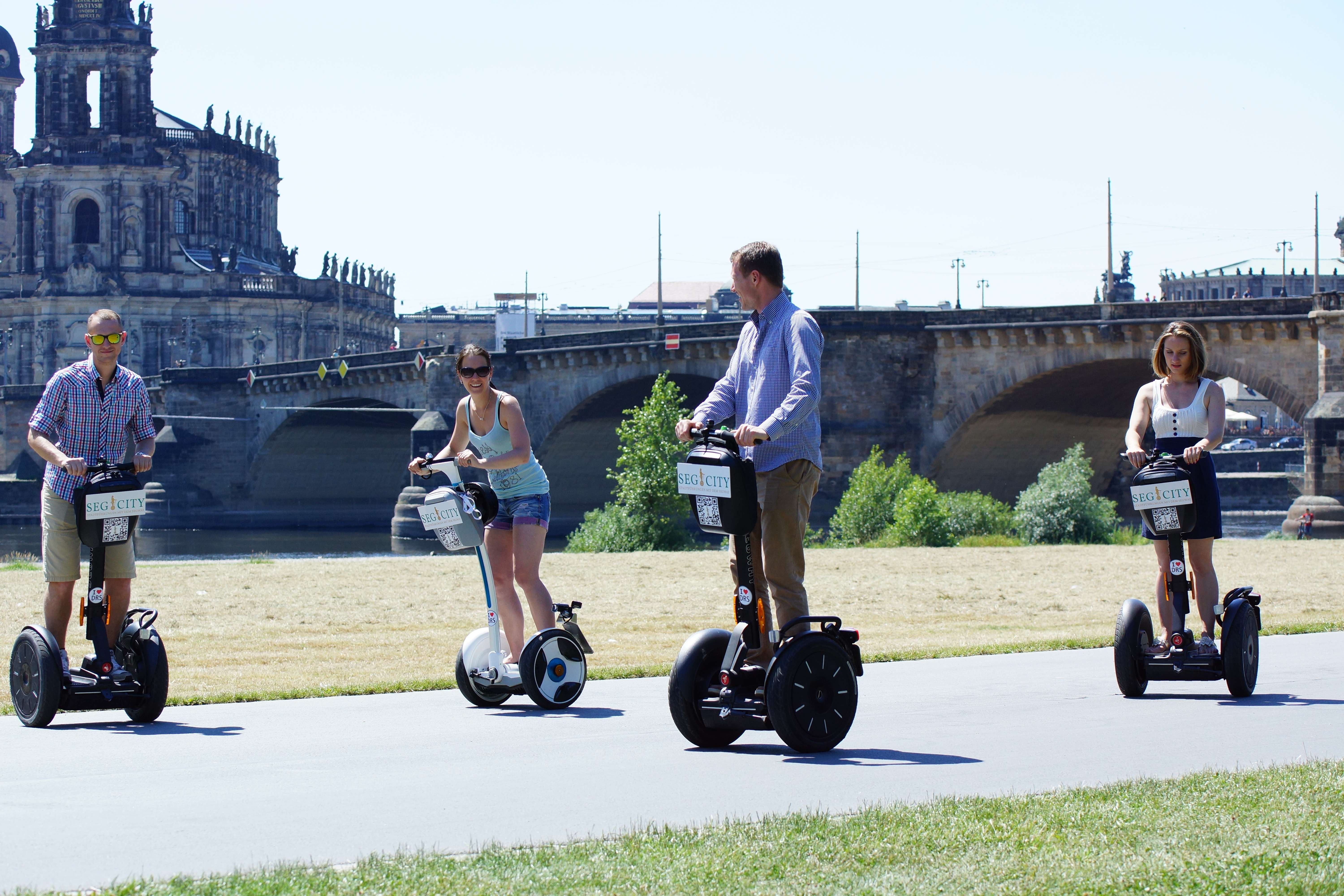 Dresden, begeleide Segway Klassik-tour - Hizvo
