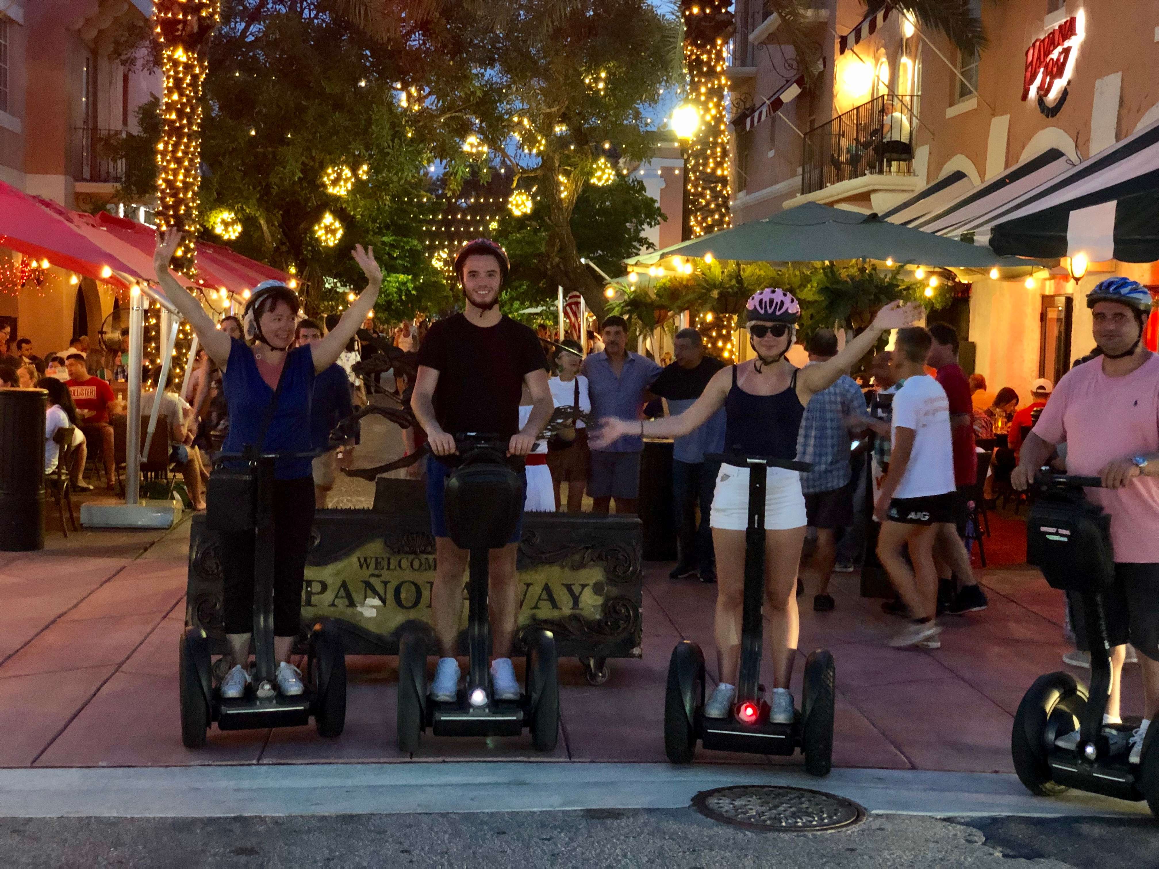 Tour notturno panoramico in Segway di Miami e South Beach - Hizvo