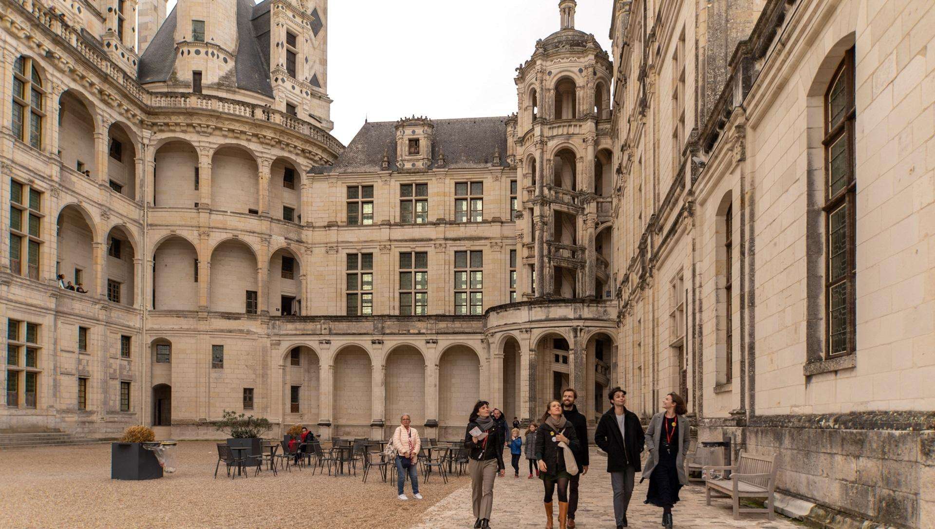 Vanuit Parijs, kastelentour in de Loire-vallei met hoteltransfers - Hizvo