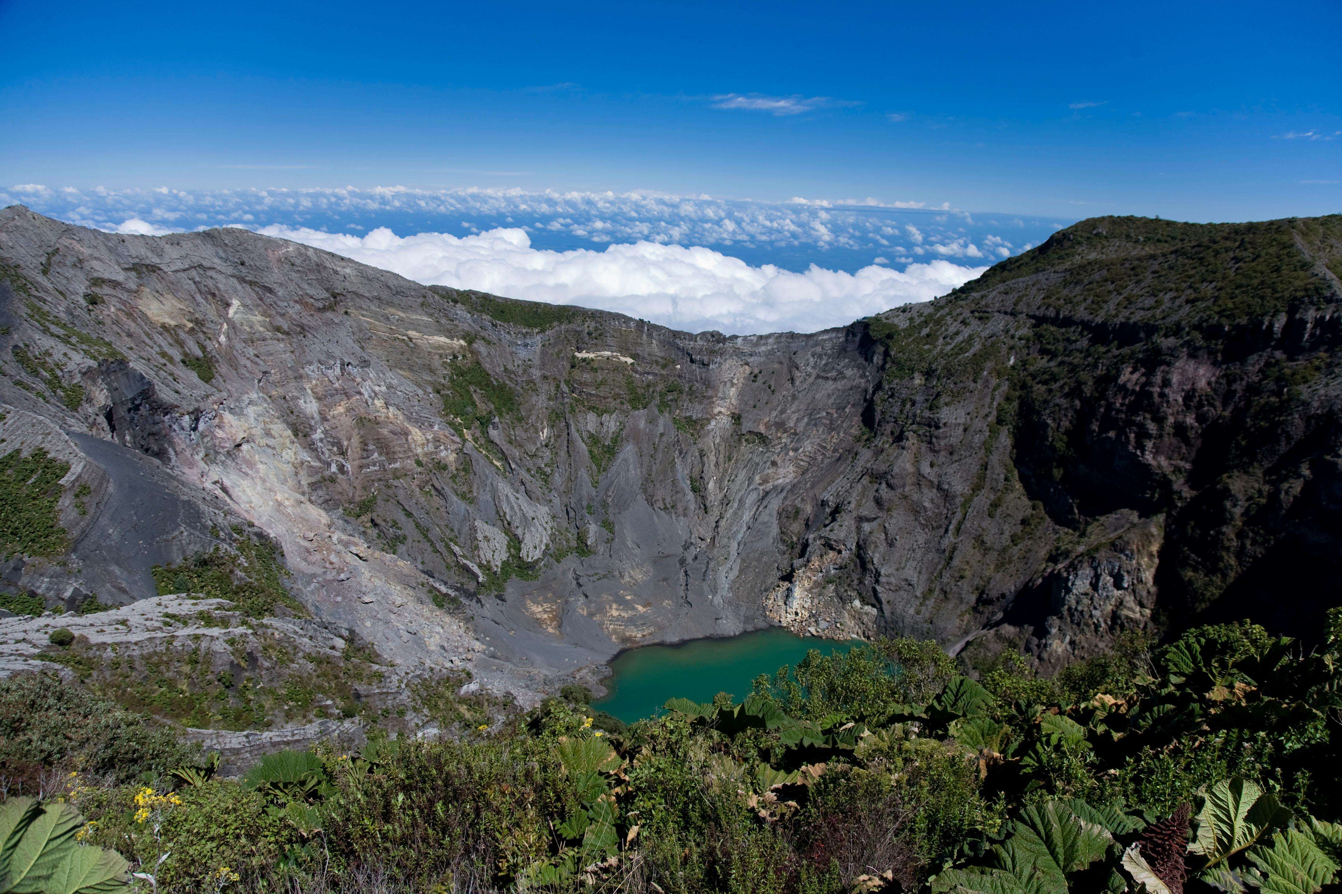 San Jose, Irazú Volcano, Cartago City & Orosi Valley Tour - Hizvo