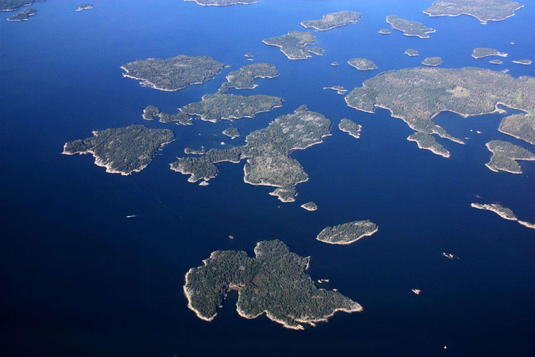Helsinki, giro turistico in elicottero ecologico (1 ora) - Hizvo