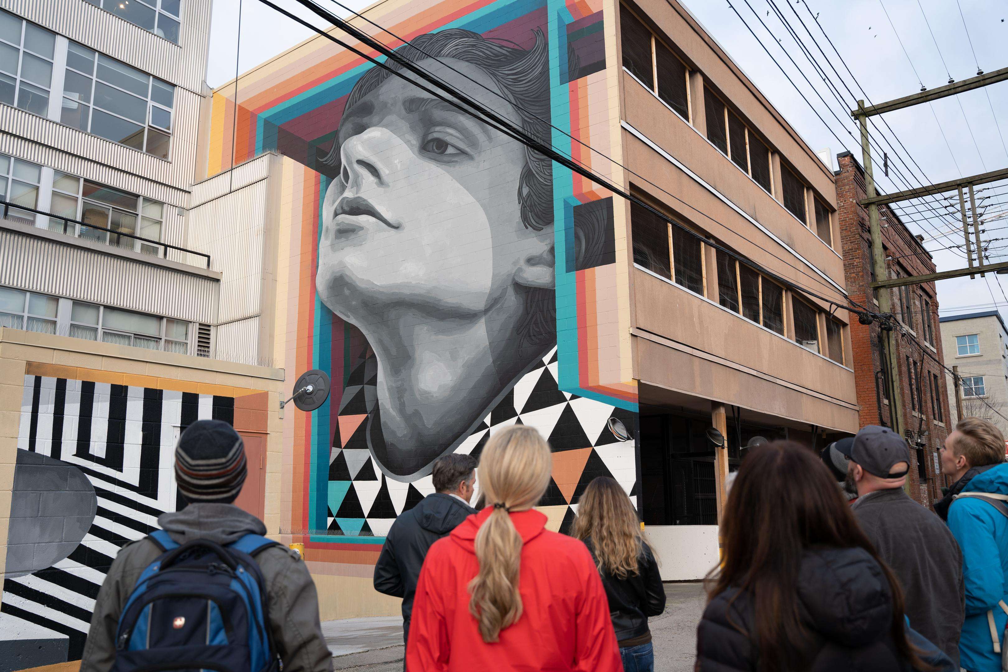 Vancouver, Street Art & Craft Beer Walking Tour with Tasting - Hizvo